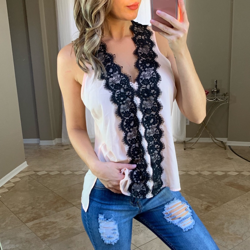 Robbi & Nikki Blush Pink Black Lace Sleeveless Top